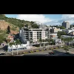 5 Minute Walk To The Stadium!! Taylord Holiday Homes And Apartments